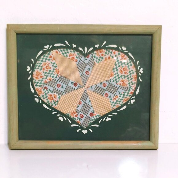Vintage Heart-Shaped Quilt Block Art Framed In Rustic Green Wood Cottage Core - Picture 1 of 5